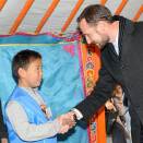 Crown Prince Haakon is greeted by students at "Our home Ger School" in Ulaanbaatar (Photo: D. Rentsendorj, Montsame news agency) 
